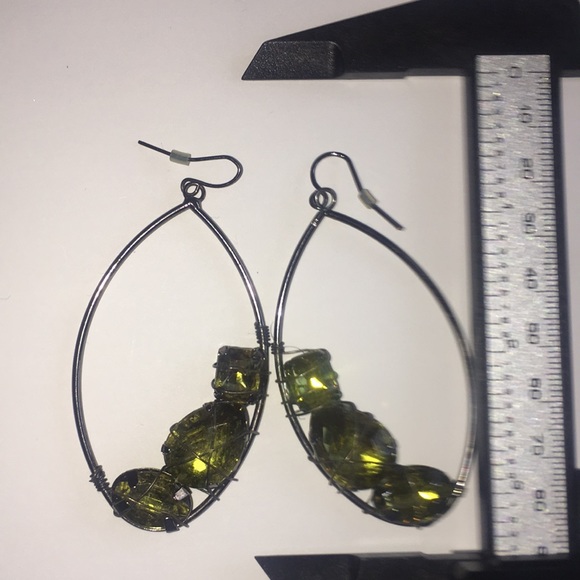 Gemmy Earrings - Picture 4 of 4